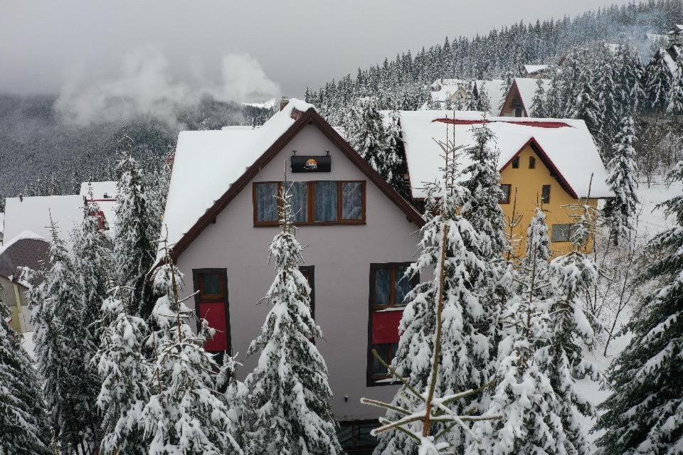 Altitude Guest House Ranca Exterior photo