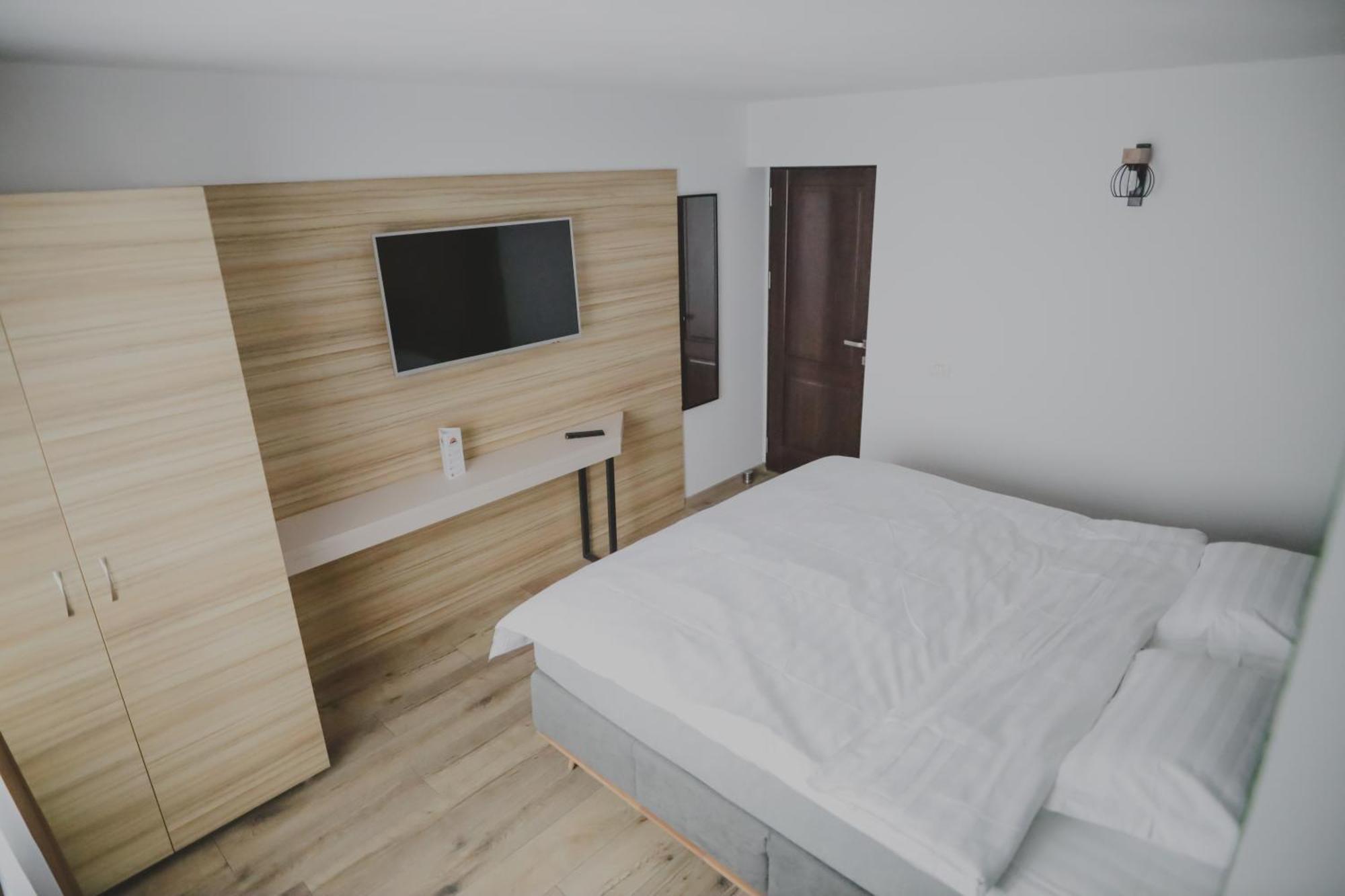 Altitude Guest House Ranca Room photo